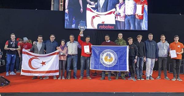 DAÜ IEEE Robot Takımı “Robotex International” Yarışması’nda Şampiyon Oldu